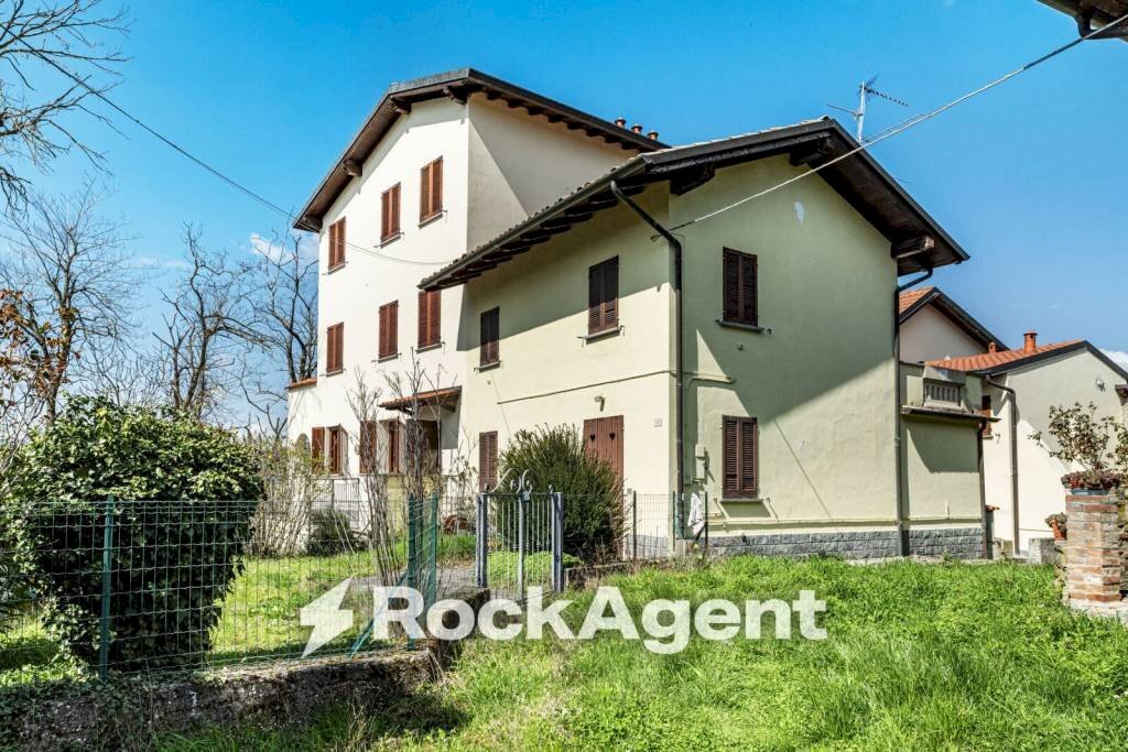 Facciata - Appartamento Frazione Camolino, Montesegale - foto 1