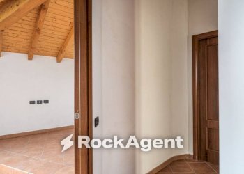 Corridoio - Appartamento Frazione Camolino, Montesegale - foto 13