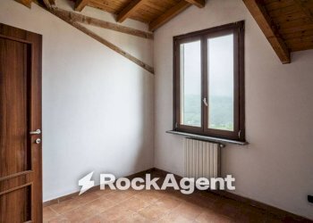 Camera da letto - Appartamento Frazione Camolino, Montesegale - foto 17