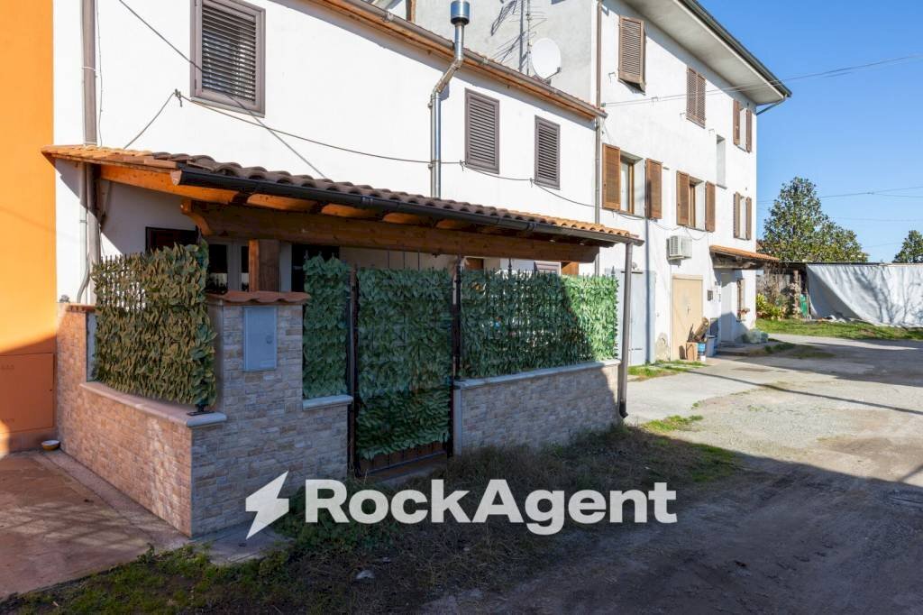 Facciata - Independent house via Mammianese Nord, Montecarlo - photo 2