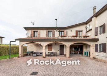 Facciata - Casa indipendente via Argine Sinistro, 5, Correzzola - foto 15