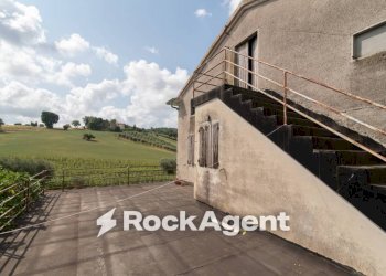 Terrazzo - Rustic Frazione Magnadorsa, Arcevia - photo 14