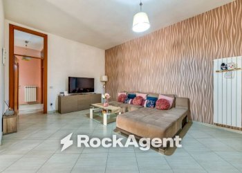 Salone - Four-room apartment via Pino Amato, 16, Casoria - photo 9
