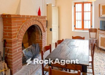 Salone - Appartamento via Collina Forni, 38, Montaldo Scarampi - foto 12