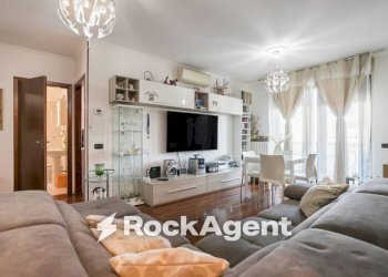 Salone - Appartamento viale G. Marconi, 12 B, Dalmine - foto 2