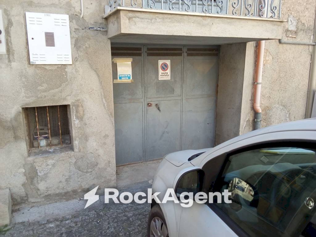 Posto macchina - Casa indipendente vico Giuseppe Giusti, Gioiosa Ionica - foto 3