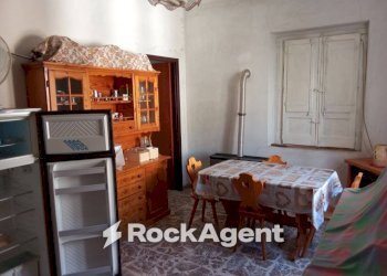 Cucina - Casa indipendente vico Giuseppe Giusti, Gioiosa Ionica - foto 10