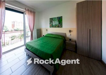 Camera da letto - Three-room apartment via Lorenteggio, 209, Milano (neighborhood Lorenteggio) - photo 1