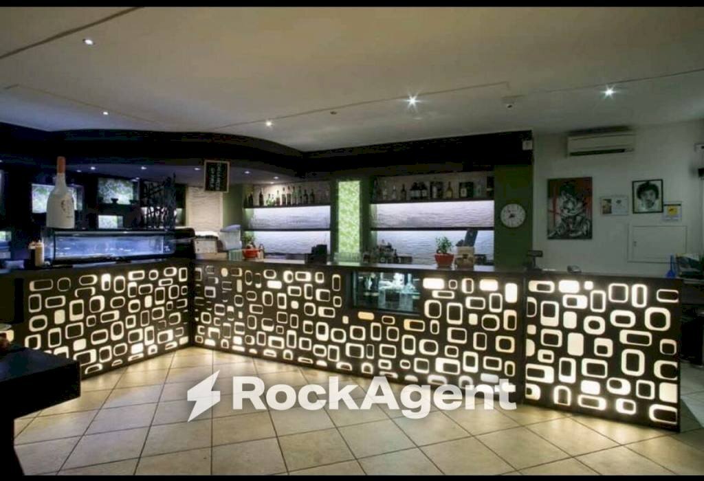 Interno non residenziale - Ristorante piazza Cesare Terranova, Parabita - foto 2