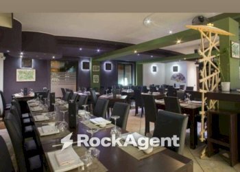Interno non residenziale - Ristorante piazza Cesare Terranova, Parabita - foto 3