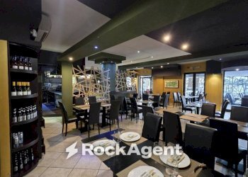 Interno non residenziale - Ristorante piazza Cesare Terranova, Parabita - foto 16