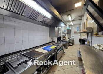 Interno non residenziale - Ristorante piazza Cesare Terranova, Parabita - foto 20