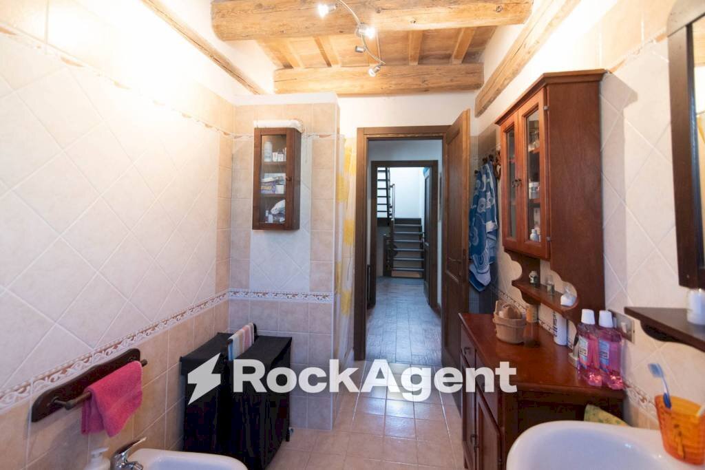 Bagno - Rustic Frazione Costa, 123, Arcevia - photo 3