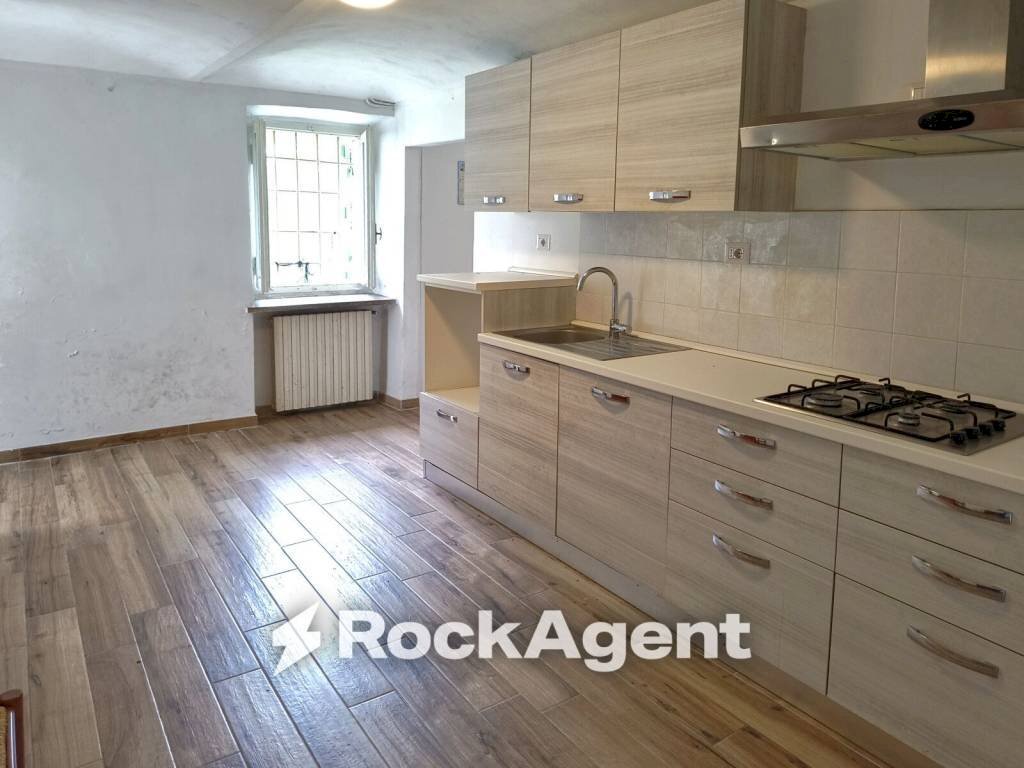 Cucina - Casa indipendente SP72, 101, Vignale Monferrato - foto 2