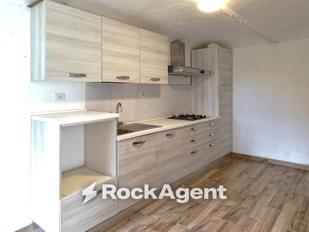 Cucina - Casa indipendente SP72, 101, Vignale Monferrato - foto 3