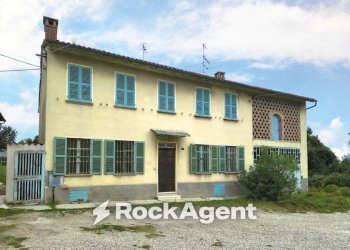 Facciata - Casa indipendente SP72, 101, Vignale Monferrato - foto 1