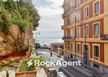 Vista - Quadrilocale via Torquato Tasso, Napoli (zona Vomero) - foto 1