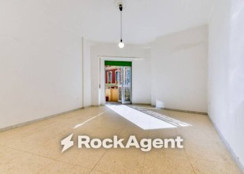Camera da letto - Quadrilocale via Torquato Tasso, Napoli (zona Vomero) - foto 17