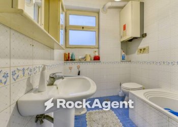 Bagno - Appartamento via Tito Livio, 9, Napoli (zona Posillipo) - foto 12