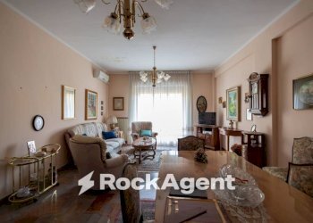 Salone - Apartment via Vittorio Butera, 14, Catanzaro - photo 6