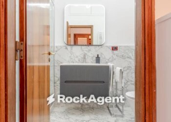 Bagno - Appartamento viale Camillo Benso di Cavour, 238, Siena - foto 28
