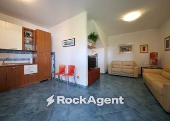 Salone - Villa via di Torre Testa, Brindisi - foto 3