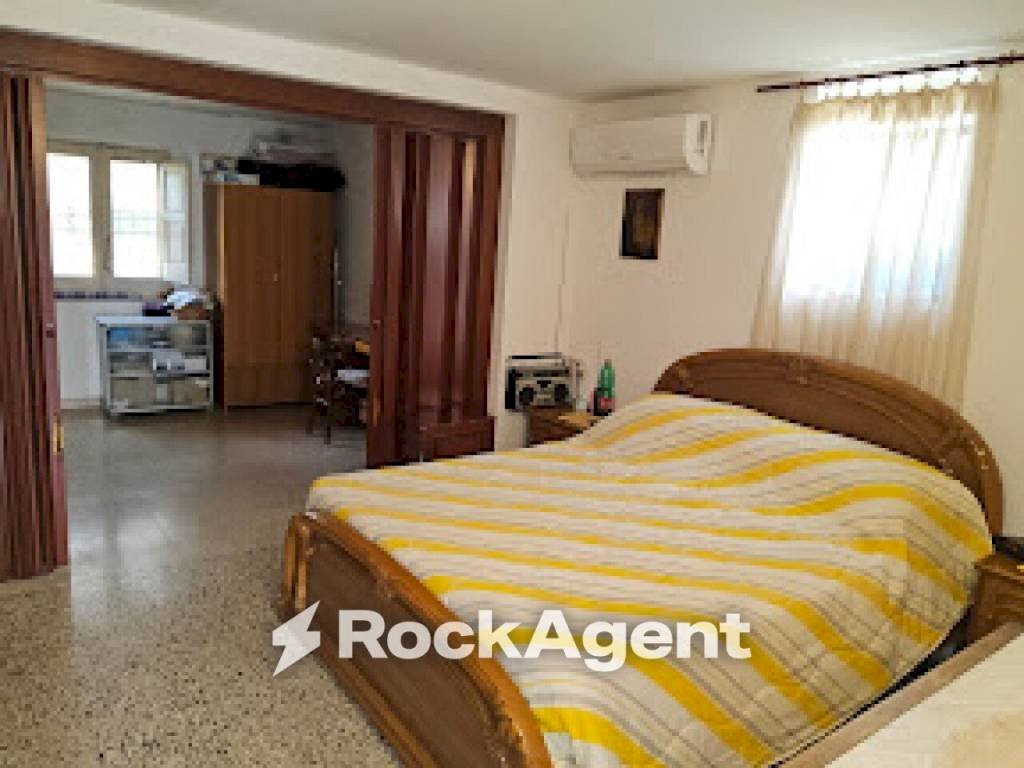 Camera da letto - Casa indipendente Gioiosa Ionica - foto 3