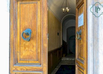 Interno palazzo - Ufficio via della Fontanella di Borghese, Roma (zona Centro Storico) - foto 22