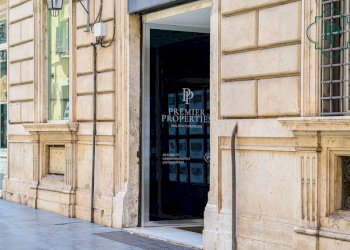 Facciata - Ufficio via della Fontanella di Borghese, Roma (zona Centro Storico) - foto 32