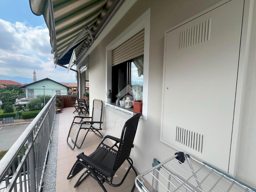 Four-room apartment Via Giuseppe Verdi, San Francesco al Campo - photo 3