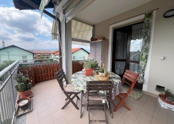 Four-room apartment Via Giuseppe Verdi, San Francesco al Campo - photo 2