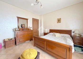Four-room apartment Via Giuseppe Verdi, San Francesco al Campo - photo 15