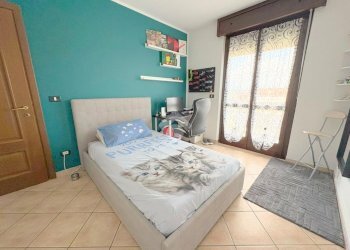 Four-room apartment Via Giuseppe Verdi, San Francesco al Campo - photo 17