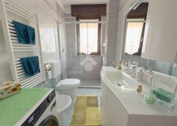 Four-room apartment Via Giuseppe Verdi, San Francesco al Campo - photo 20