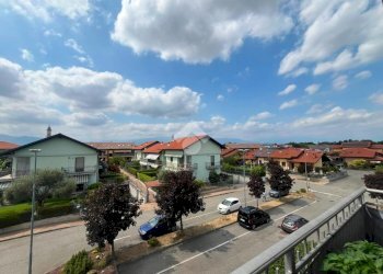 Four-room apartment Via Giuseppe Verdi, San Francesco al Campo - photo 24