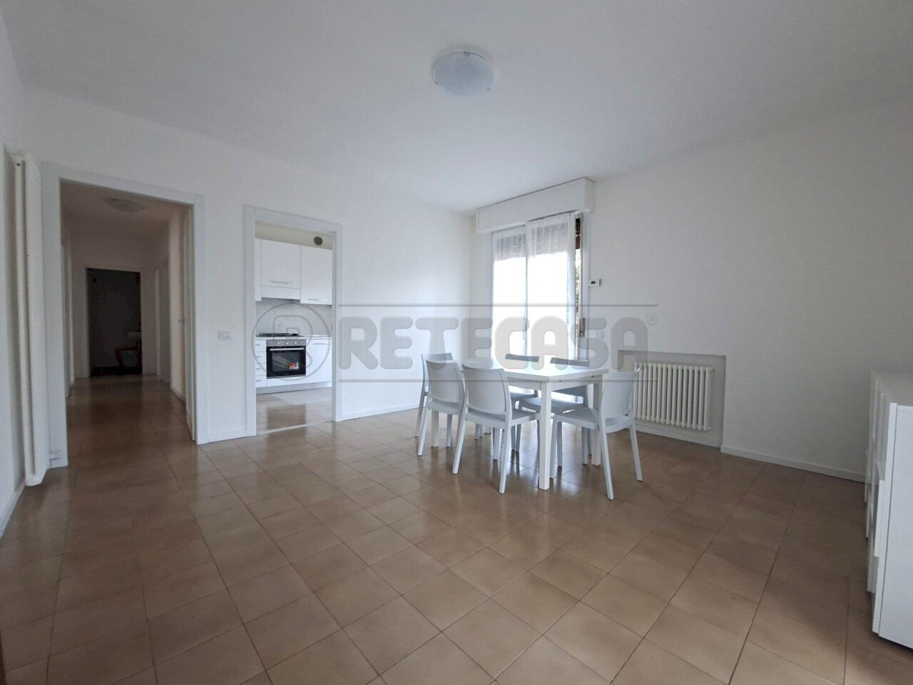 zona giorno e cucina - Appartamento Leoncavallo 8, Arzignano - foto 1