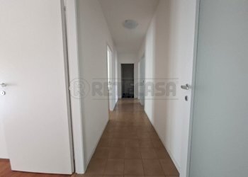 corridoio - Appartamento Leoncavallo 8, Arzignano - foto 6