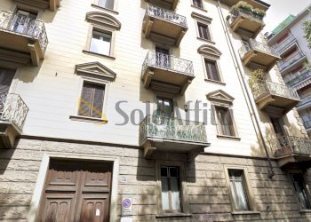 ESTERNO - Trilocale Corso Peschiera 238, Torino (zona Cenisia) - foto 1