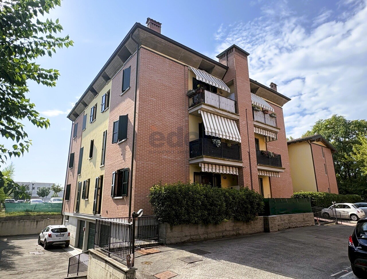 IMG_9666 - Quadrilocale Via Piella 11, Castelfranco Emilia - foto 1