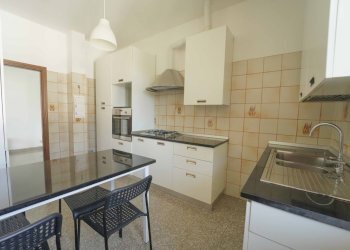 Cucina - Appartamento Via Caduti in Guerra 2/A, Santarcangelo di Romagna - foto 4
