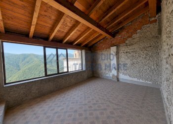 ChatGPT Image 29 jul 2026, 19_49_59 - Townhouse Via Roma 19, Molini di Triora - photo 2