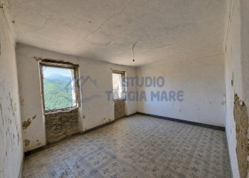 ChatGPT Image 29 jul 2026, 19_49_37 - Townhouse Via Roma 19, Molini di Triora - photo 3