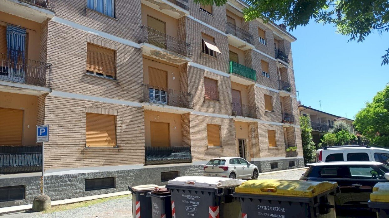 Immagine 2026-07-30 090507 - Four-room apartment at auction Via Ugo Foscolo 10, Novi Ligure - photo 1
