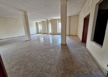 WhatsApp Image 2026-05-21 at 10.20.48 - Stable - Palace Via Masdea 2, Taranto - photo 22