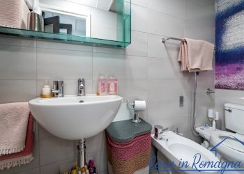 download - 2026-04-01T162328.835.jpg - Three-room apartment Via Emilia, Rimini - photo 24
