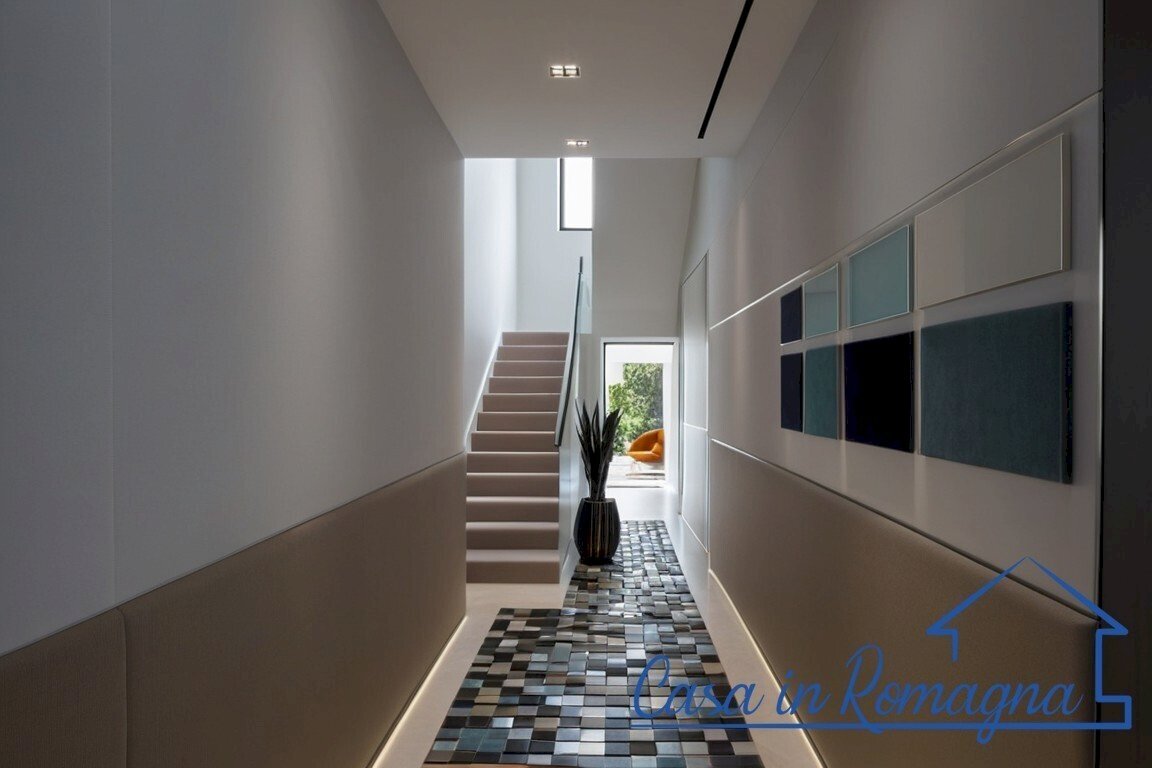 download - 2025-10-20T113823.077.jpg - Three-family Villa Via Aponia, Rimini - photo 1