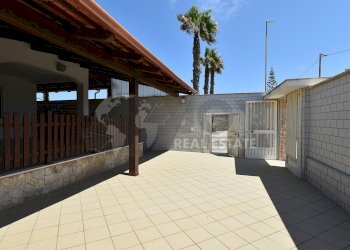 24 - Villa Via Levanzo 19, Lecce - photo 25