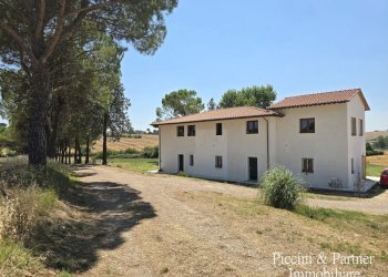 01 - Casale Strada Settevalli 1157, Perugia - foto 1