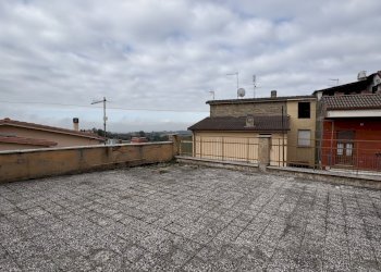 23 - Villa Via San Rocco 1, Montelibretti - photo 19