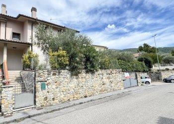 IMG_3665 - Villa Via della Selva 2a, Vaiano - foto 2